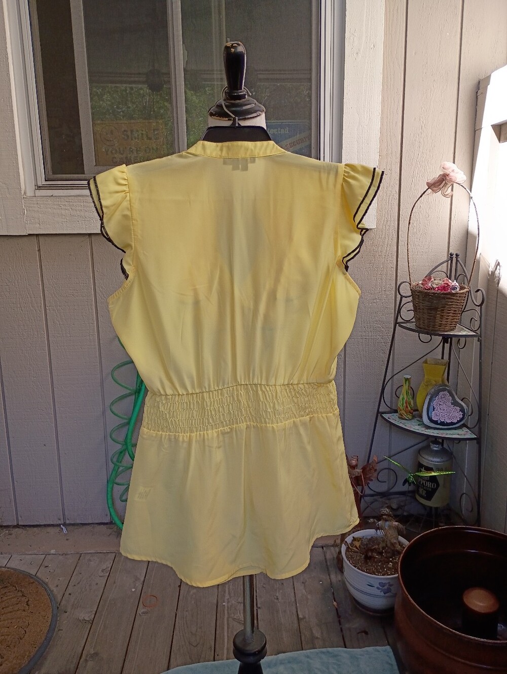 Blouse - Picture 2 of 2